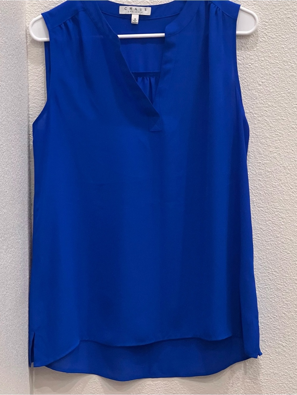 Chaus Women's Cobalt Blue V-Neck Sleeveless blouse